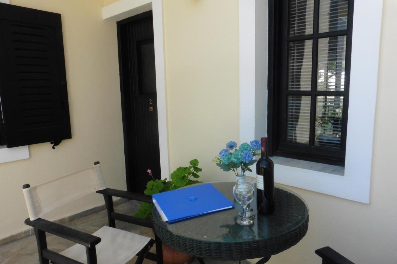 Julies Apartments Kokkini Hani Exterior photo